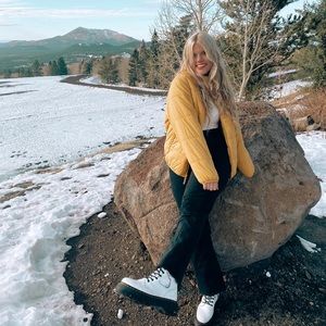 Meet your Posher, Carson